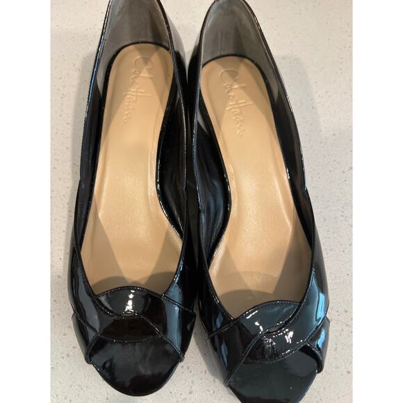 Cole Haan size 7 black patent leather pumps peep toe shoes - Picture 3 of 4